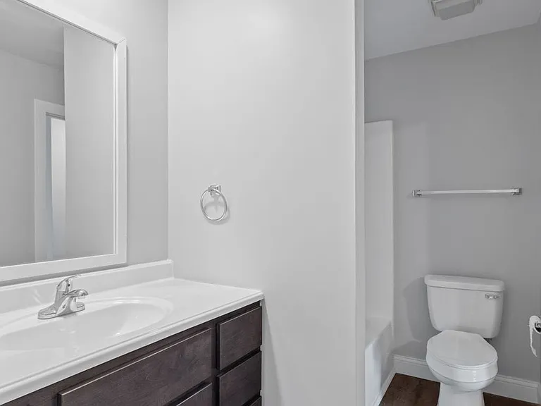 1111 Columbus Cir #B — Photo 8