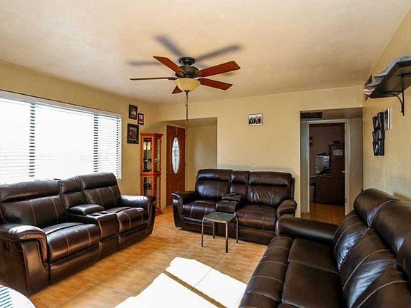 4th image of 2816 W Alice Ave