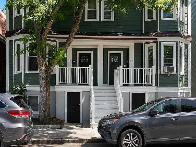 218 Columbia St #1 — Photo 12