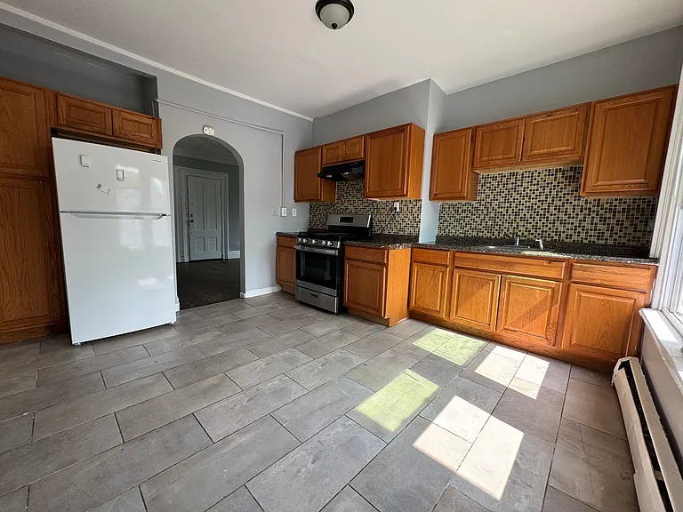 499 Dixwell Ave #2 — Photo 6