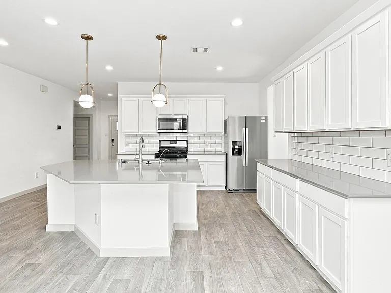 1826 Plantation Pl — Photo 6