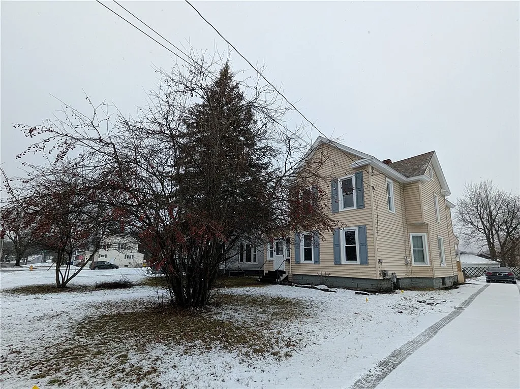 1177 College Ave photo 1
