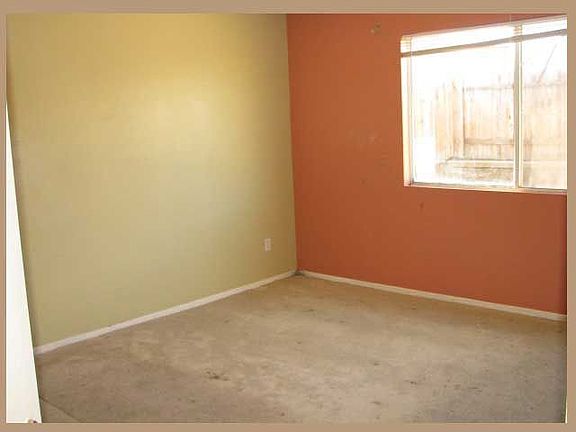 5th image of 13478 Merry Oaks St