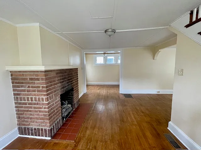 2 bed, 900 sqft, $1,100 — Photo 2