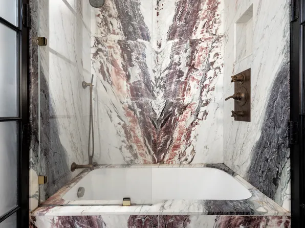 2109 Broadway image 10 of 12