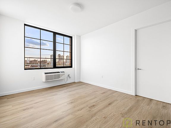 2nd image of 40 Bruckner Blvd #332