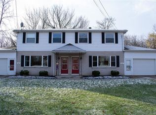 5817 Lake Ave, Orchard Park, NY 14127