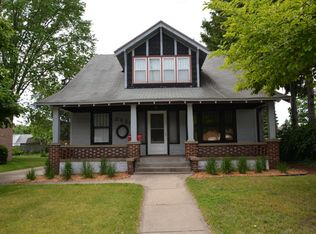 2421 Meyer Ave SW, Wyoming, MI