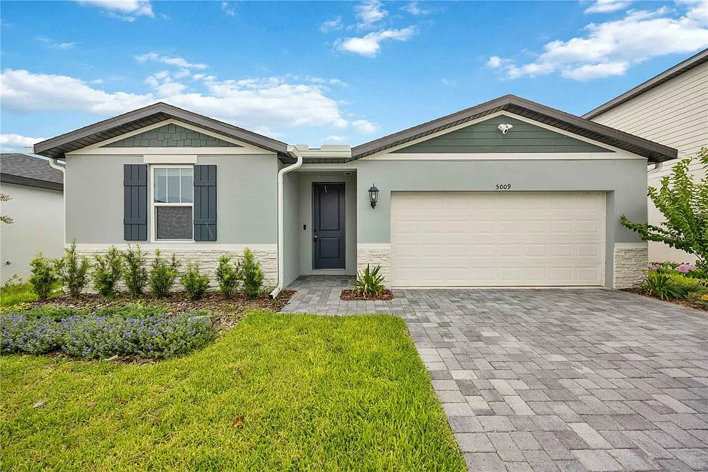4 bed, 2.0 bath, 1840 sqft, $2,100 — Photo 3