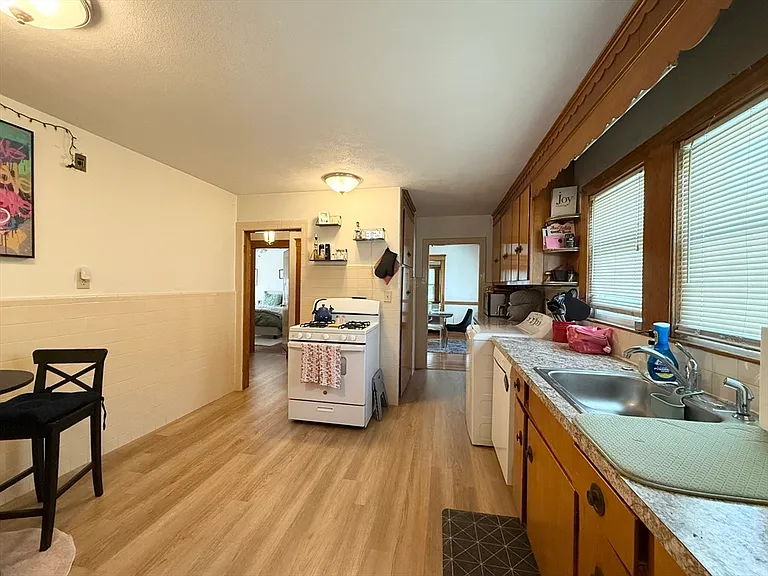 91 Shore Dr #2 — Photo 13