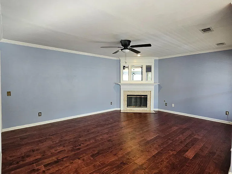 8202 Catbird Cir #202 — Photo 7