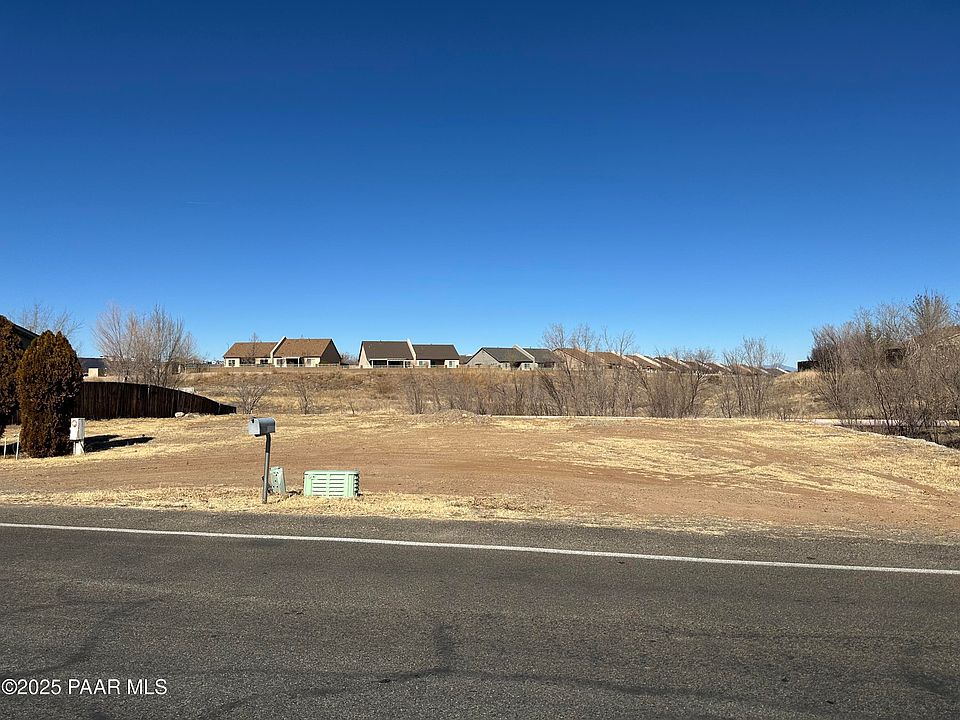 2nd image of 6200 E Antelope Ln