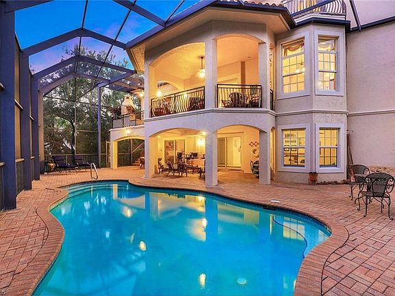 3rd image of 355 Gumbo Limbo Ln