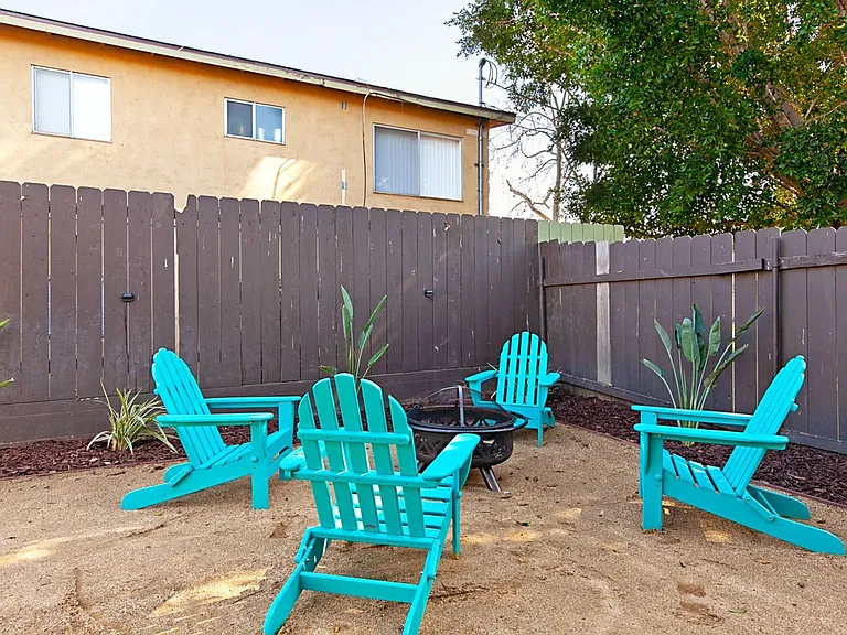 8058 Golden Ave — Photo 34