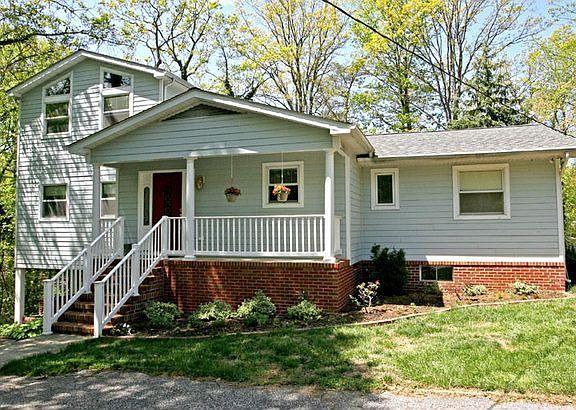 2nd image of 604 Dove Ln