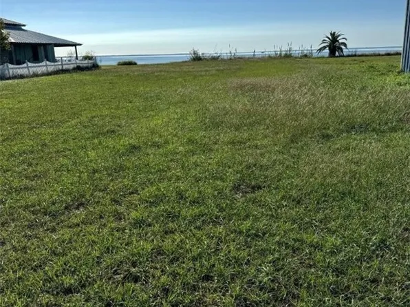 LOT 4 W Bay Ave, Seadrift, TX 77983