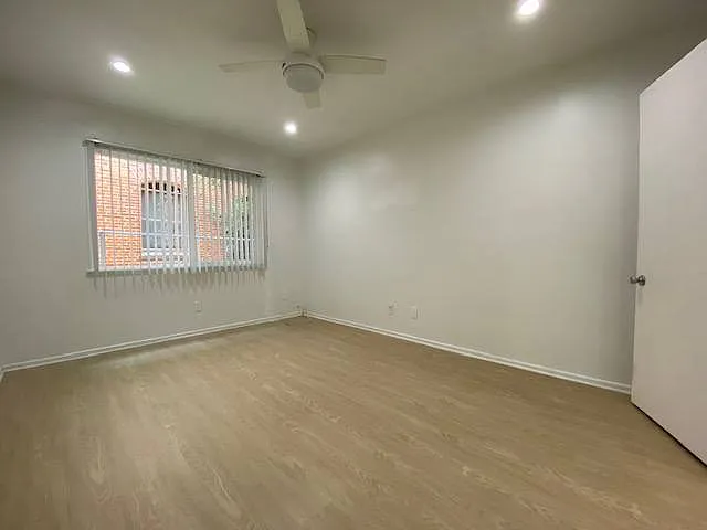 1837 N Gramercy Place — Photo 16
