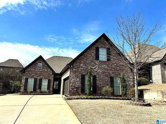 2nd image of 822 Bainbridge Way