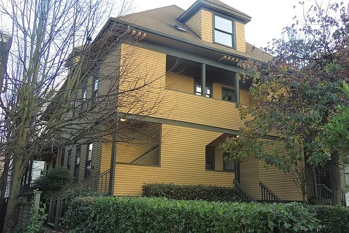 Building Photo - 1419 Boylston Ave