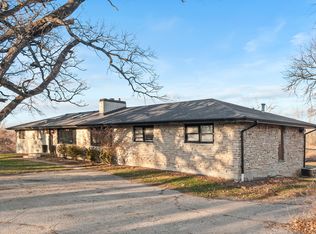 28766 W Burnett Rd, Island Lake, IL 60042