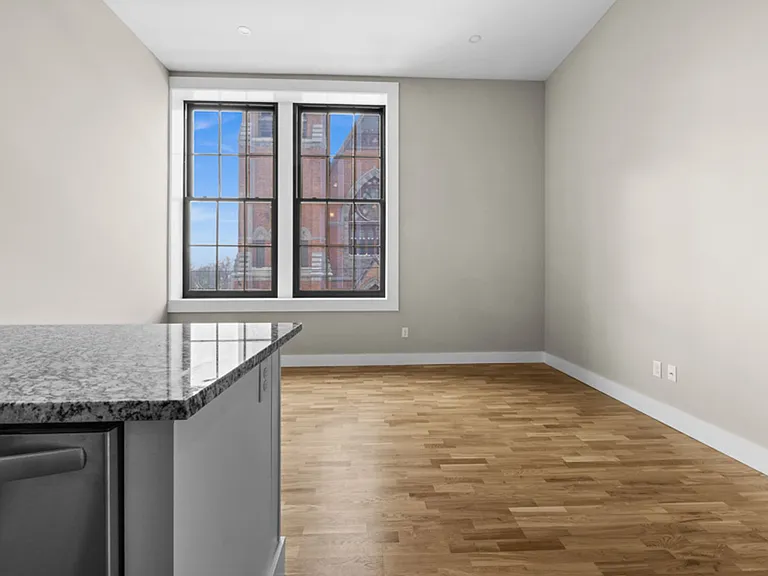 St. Agnes Apartments — Photo 4