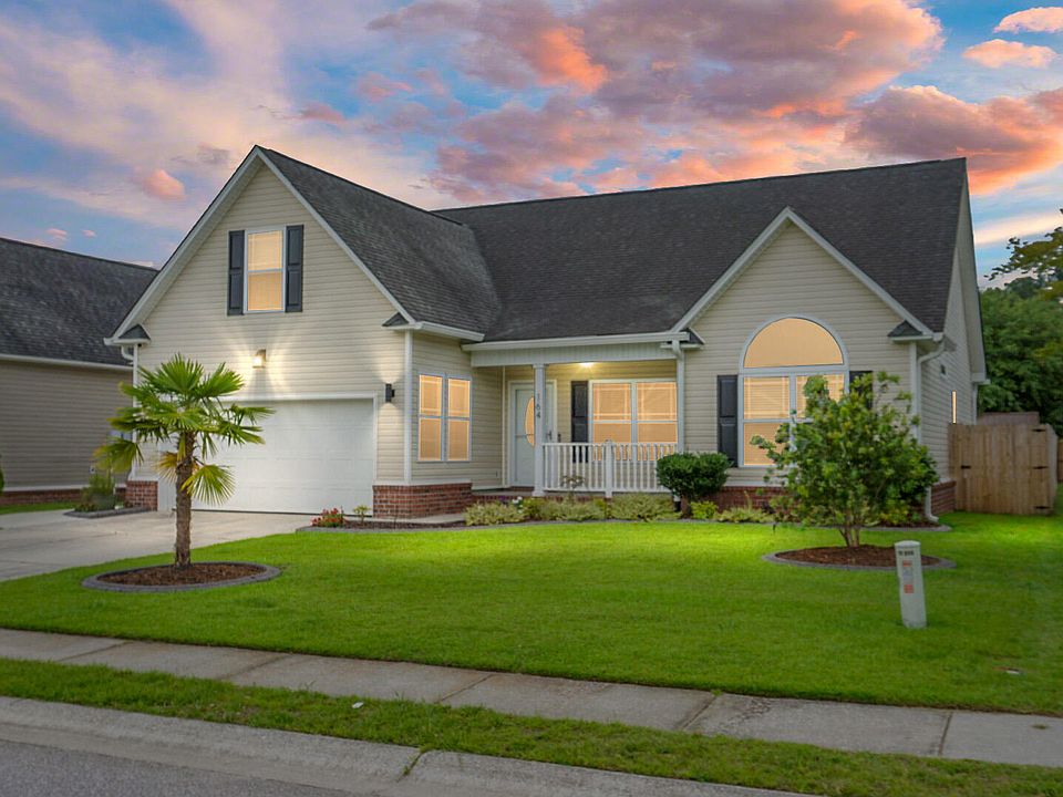 1st image of 164 Antebellum Way