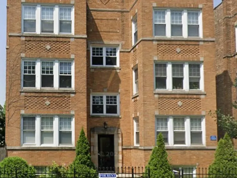 4944-46 N Christiana Ave — Photo 1