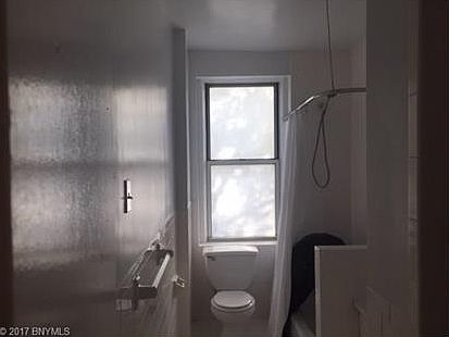 4th image of 3626 Kings Hwy APT 1L