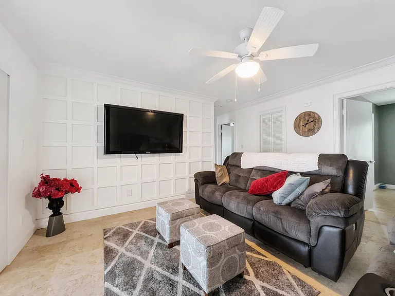 283 Forest Hills Blvd — Photo 8