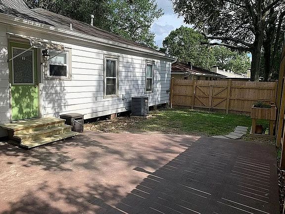 4th image of 1103 E Kent Dr