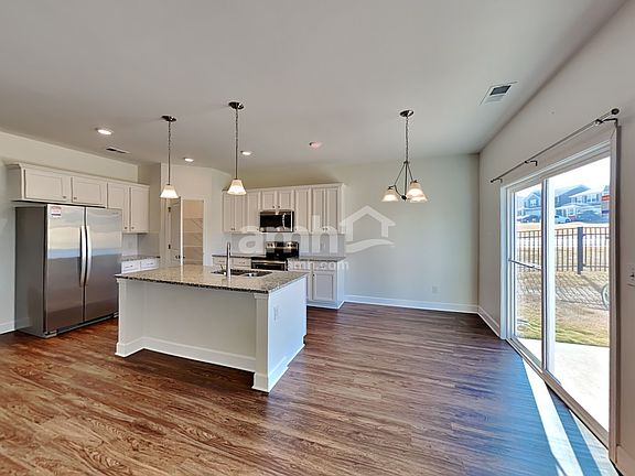 4th image of 4410 Erabele Dr