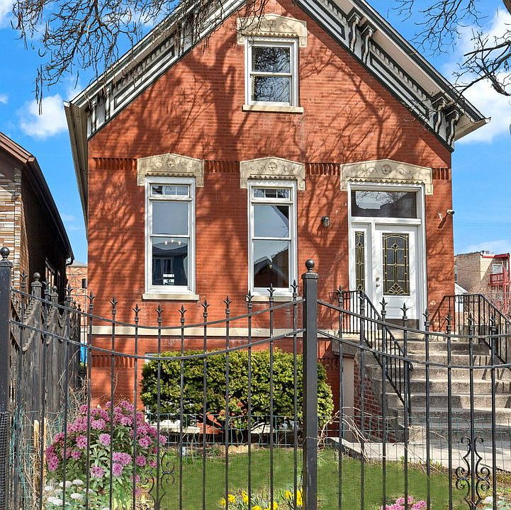 1st image of 2428-30 W Arthington St