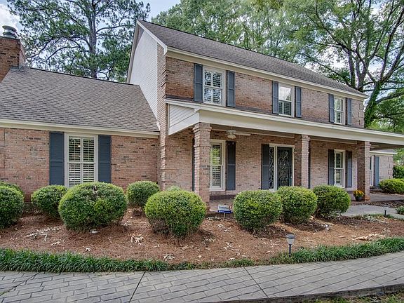 3rd image of 43 Creek Ct