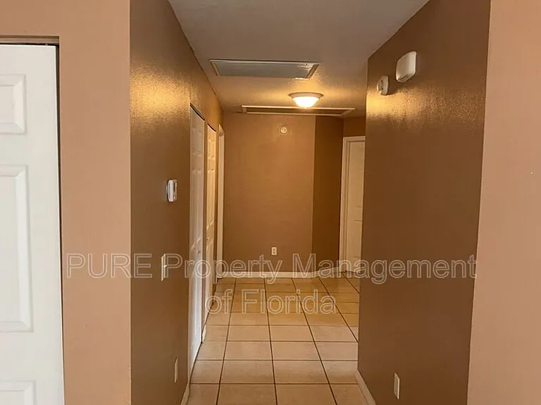 11960 SW 45th St — Photo 16