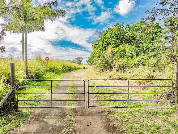 2nd image of 93-5509 Kai Makani Pl Lot 2