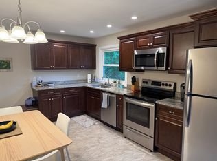 80 Greenville Rd APT A, Katonah, NY 10536