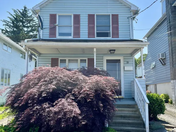 86 Saint Mary St, Plains, PA 18705