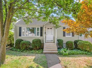 25 Fairlawn Ave, Bridgeport, CT 06605