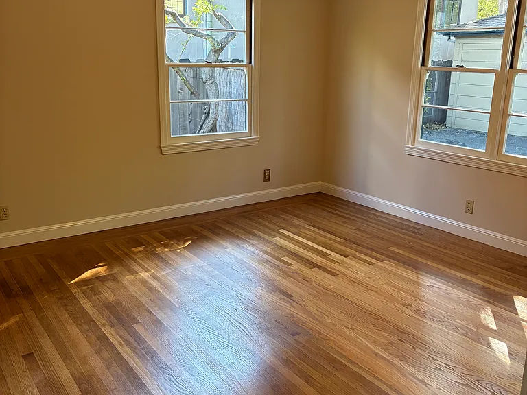 774 Channing Ave — Photo 4