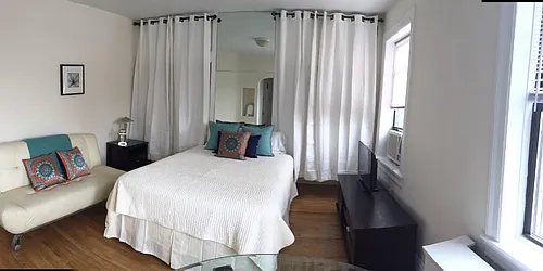 Rented by La Seven Inc.