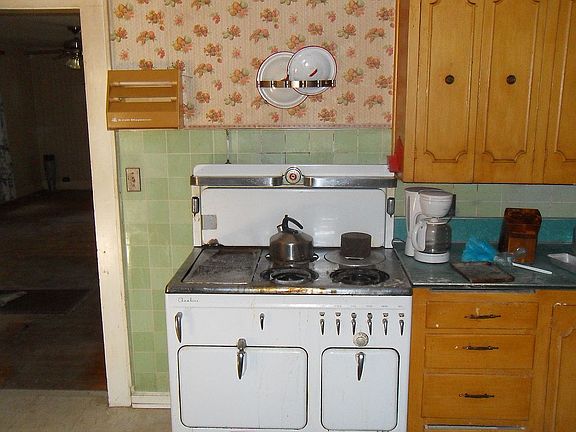 4th image of 140 N Richmond Ave