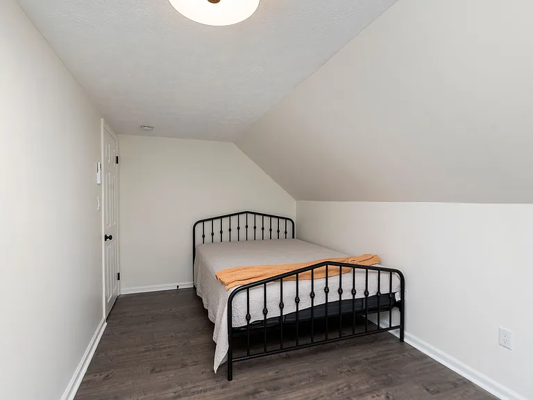 415 Cherry Ave #2 — Photo 24