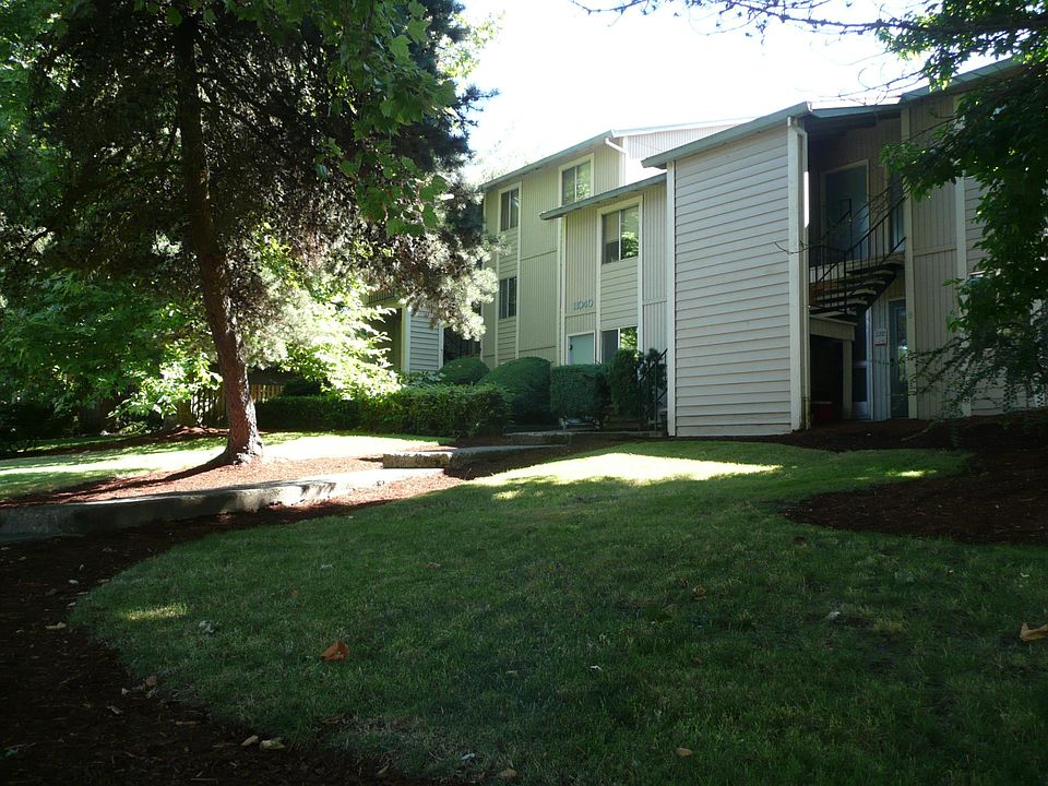 2nd image of 11050 SW Gaarde St #1