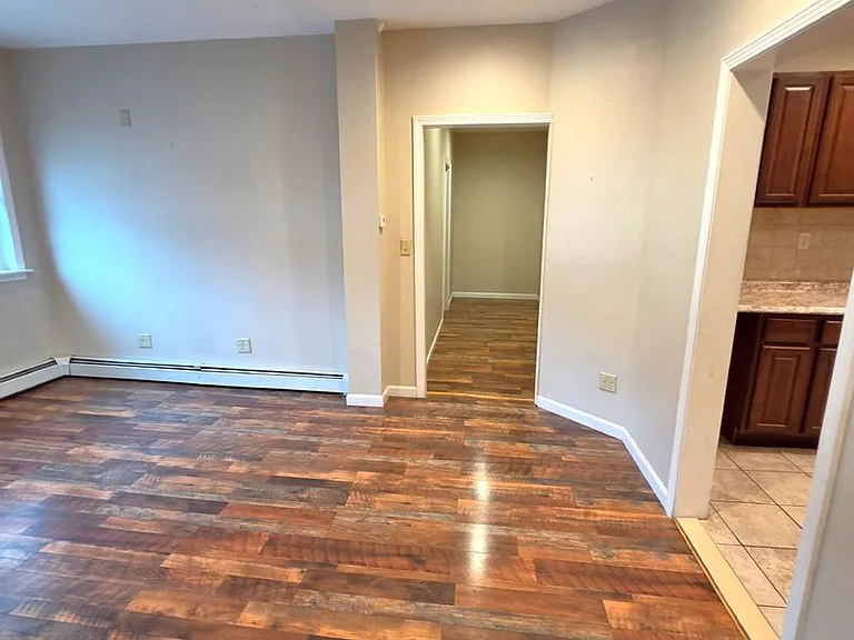 1336-1340 Cranston Street — Photo 16
