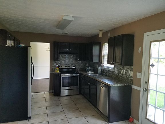 3rd image of 4070 Brushymill Ct