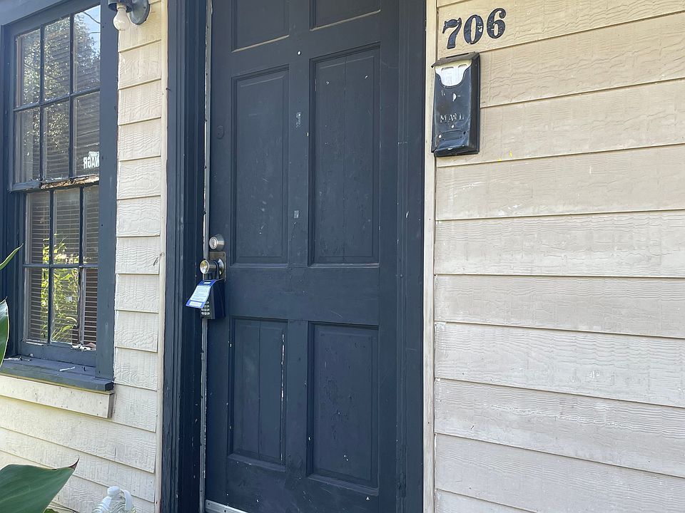 1st image of 706 Carrollton St #706