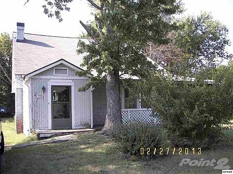 2nd image of 2621 Valley View Dr