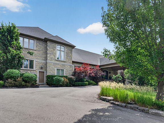 3rd image of 11 Saul Ct