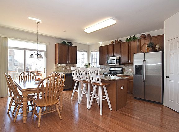 5th image of 6N492 Valley Cir