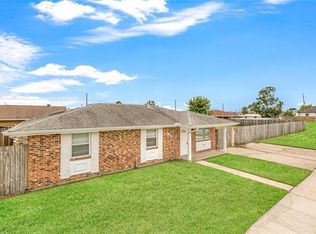3817 Volpe Dr, Chalmette, LA 70043